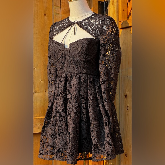🆕 SELF-PORTRAIT 🧿 BNWOT Black Lace Tie-Neck Minidress, Sz US 2 / UK 6 - Picture 3 of 16